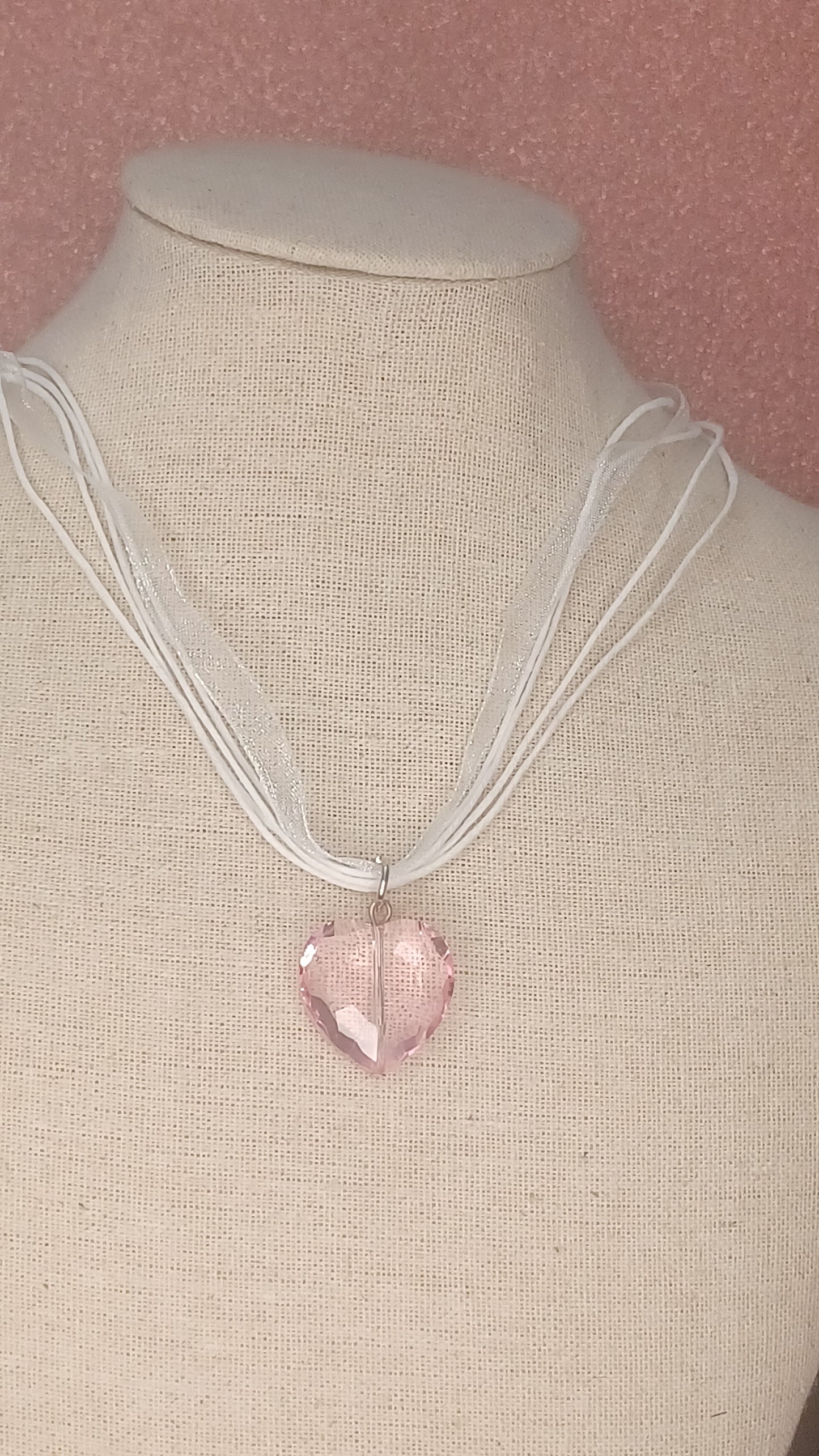 Ribbon heart necklace