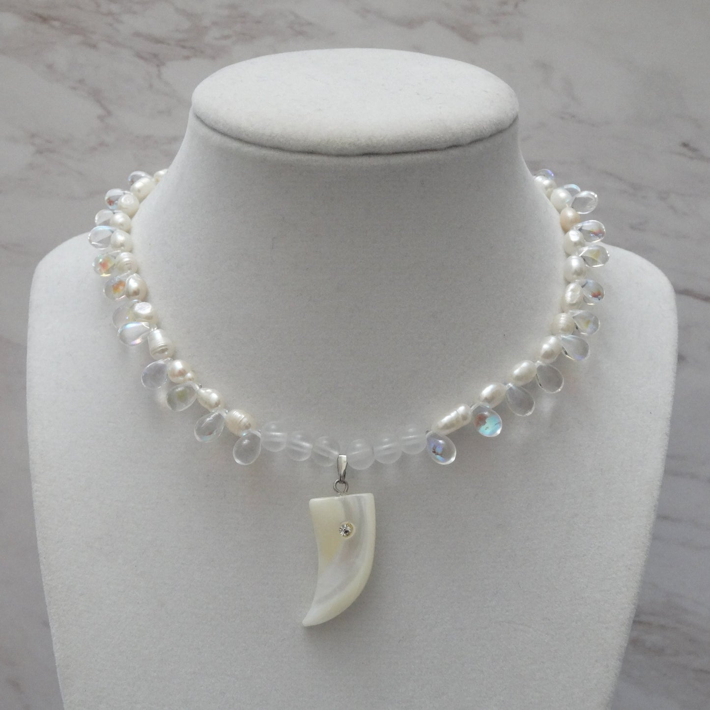 Freshwater Pearl w/Mother of Pearl Necklace